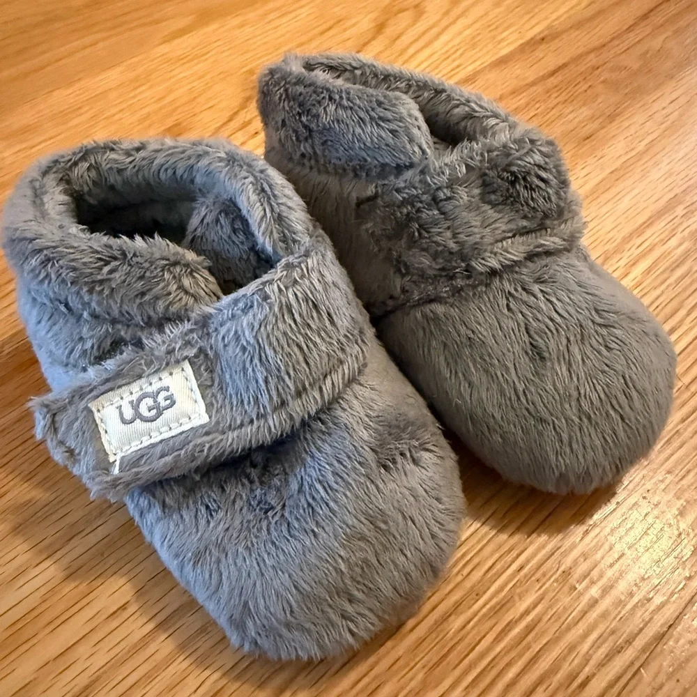 UGG bixbee baby